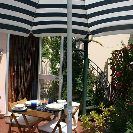 Apartment Sweet Blue *